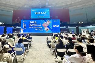 莱比锡总监：西蒙斯夏天肯定会回巴黎，届时才有机会再问能否买他